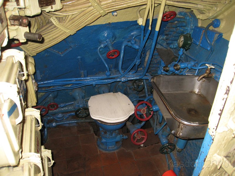 Scorpion Sub 2010 0130.JPG